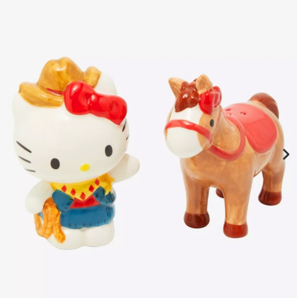 🆕 Blue Sky Hello Kitty by Sanrio, Cowgirl Salt and Pepper Set, New
